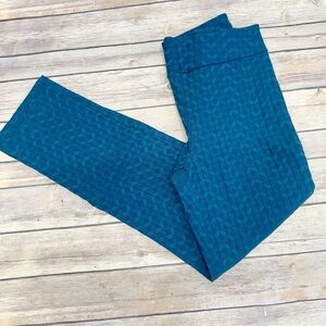 Margaret M pull on slimming cropped pants geometric pattern teal size M